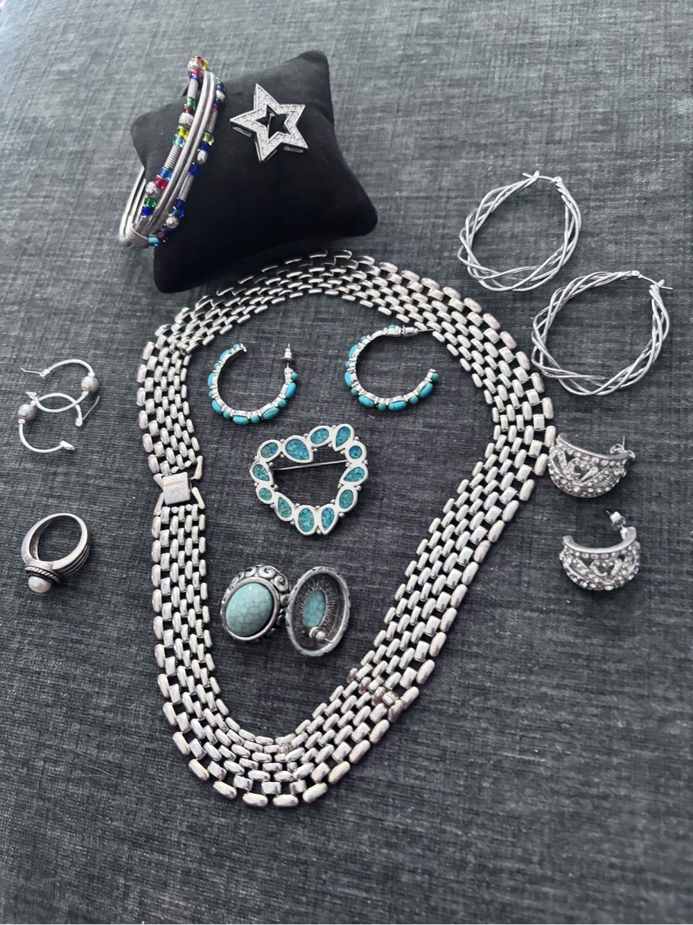 Jewelry bundle. All silver pieces sold as a set. GOOD BUY!!  Make An Offer!